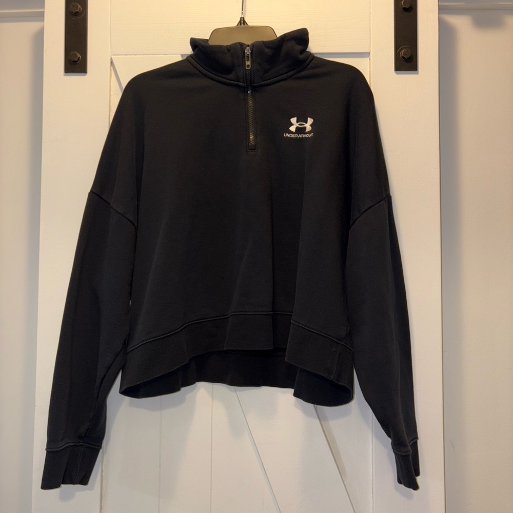 Under Armour Black Cropped Halfzip